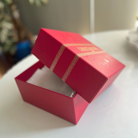 Christian Dior Red & Gold Embossed Gift Box - Picture 2 of 11